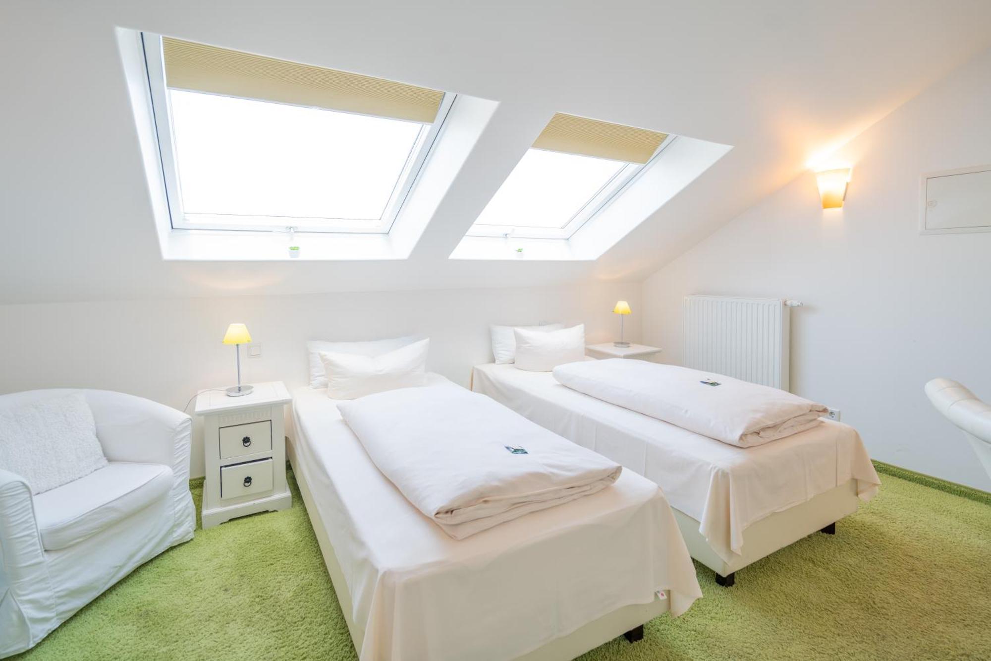 Landhaus Hotel Wolfratshausen Ngoại thất bức ảnh