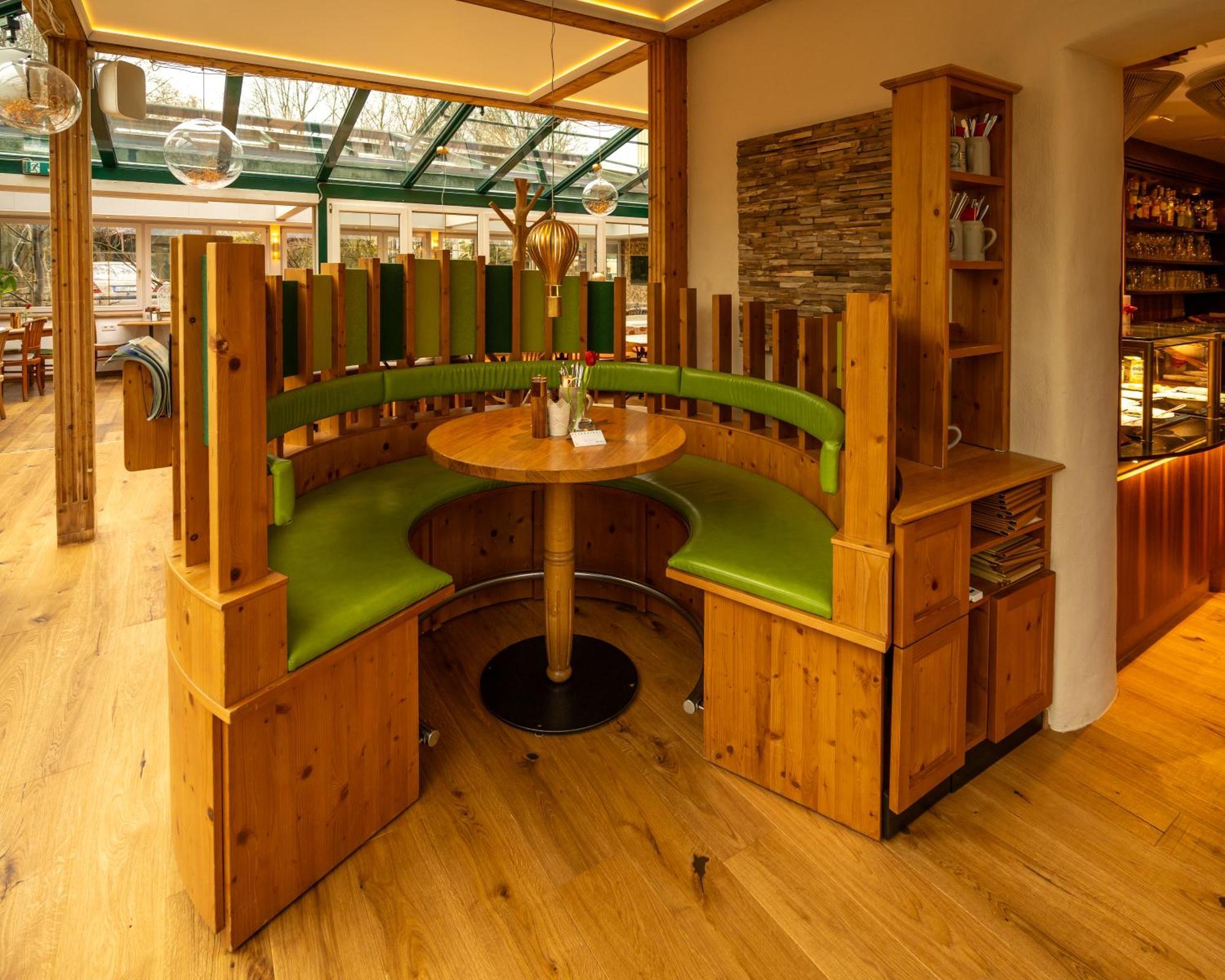 Landhaus Hotel Wolfratshausen Ngoại thất bức ảnh