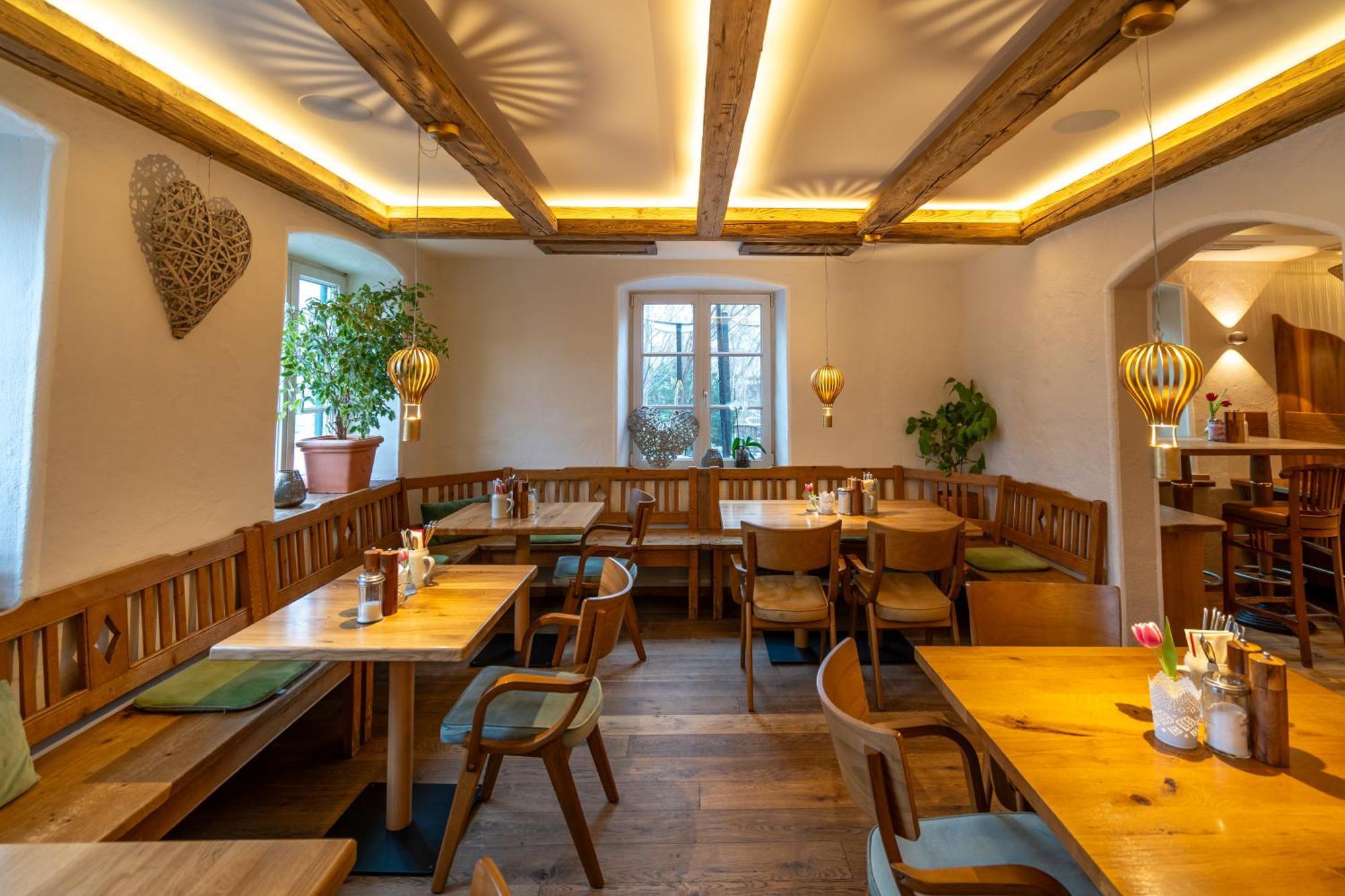 Landhaus Hotel Wolfratshausen Ngoại thất bức ảnh
