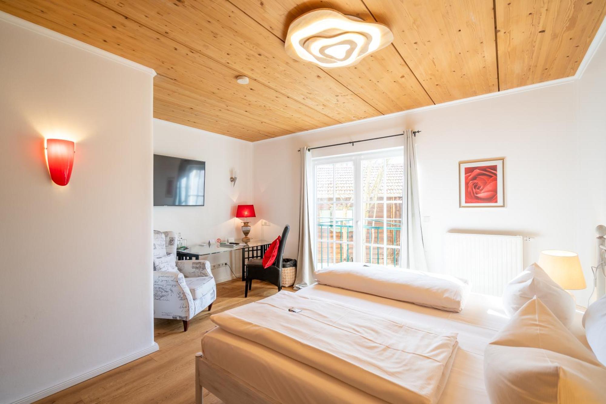 Landhaus Hotel Wolfratshausen Ngoại thất bức ảnh