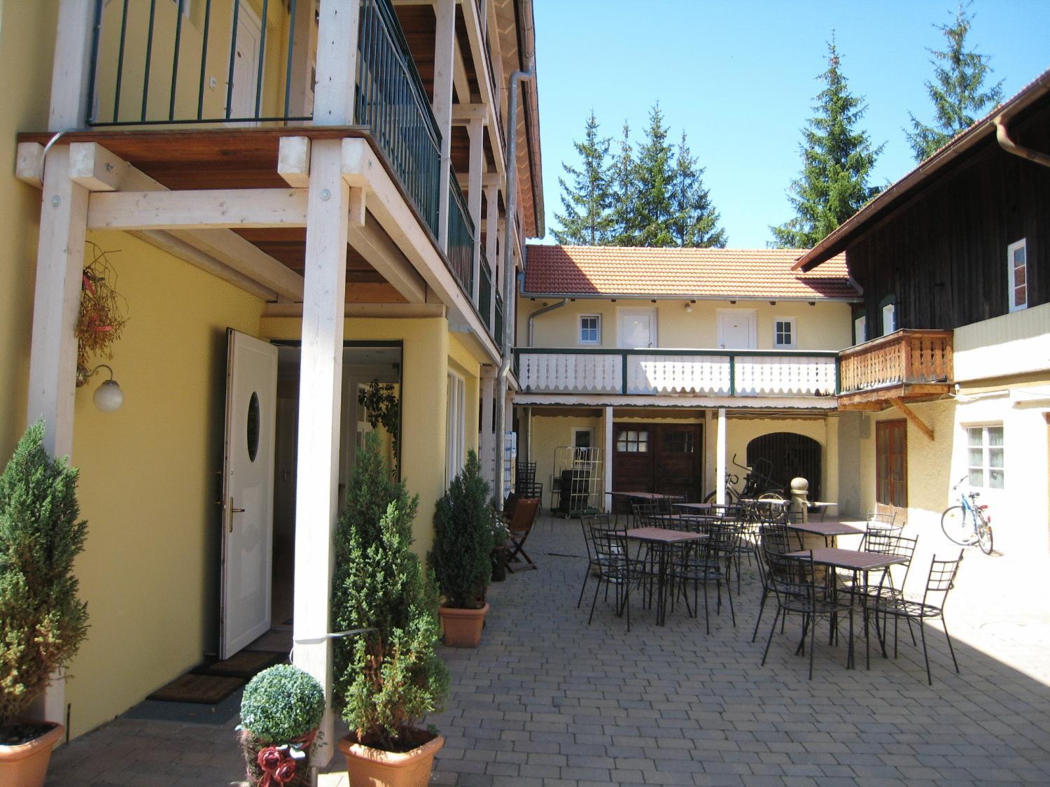 Landhaus Hotel Wolfratshausen Ngoại thất bức ảnh