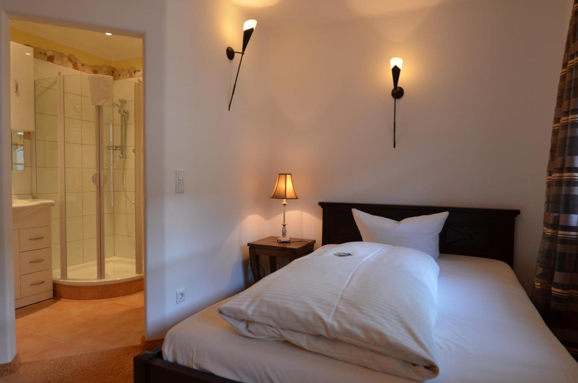 Landhaus Hotel Wolfratshausen Ngoại thất bức ảnh