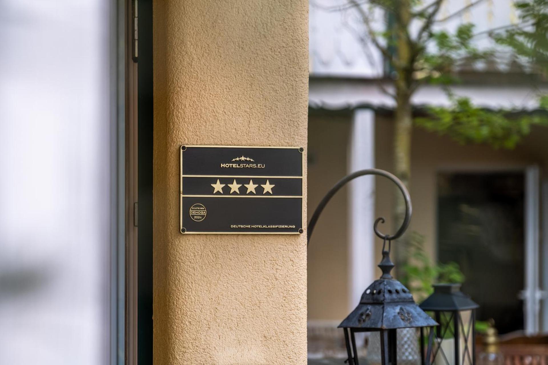 Landhaus Hotel Wolfratshausen Ngoại thất bức ảnh