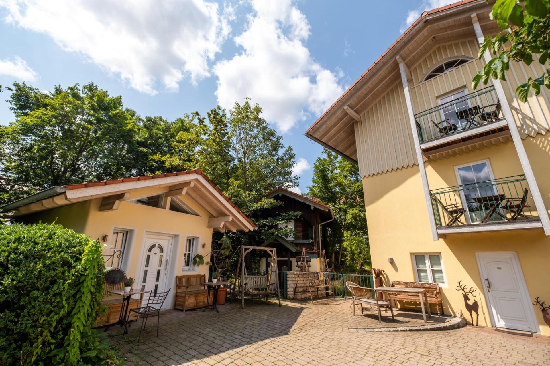 Landhaus Hotel Wolfratshausen Ngoại thất bức ảnh